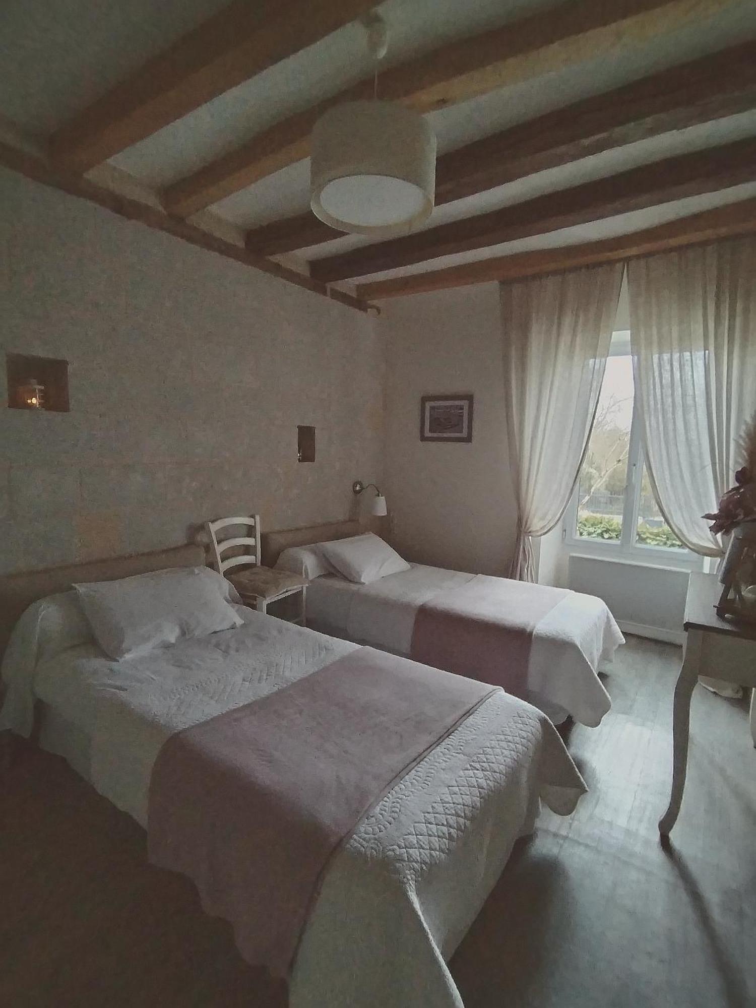 La Petite Boire - Chambres D'Hotes Pres D'Angers Murs-Erigne ภายนอก รูปภาพ
